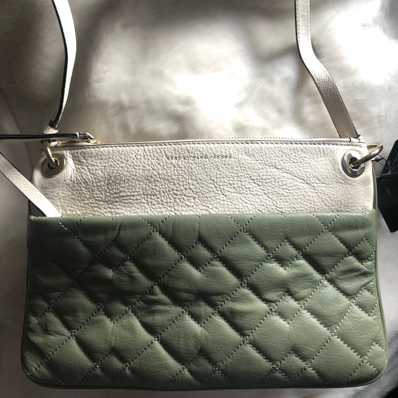 Marc by Marc Jacobs Tread Lightly Double Cross - Picture 3 of 5